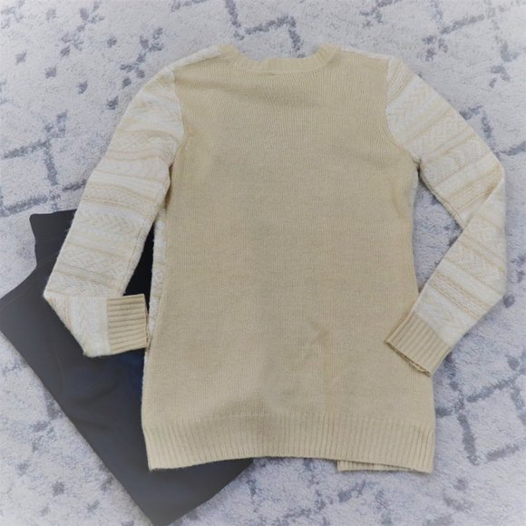 The Limited | White & Tan Print Button Down Cardigan - Picture 6 of 10